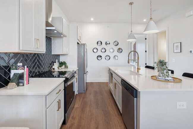 Longreen - Stack Residence unit 6, Atlanta, GA 30318 - photo 4