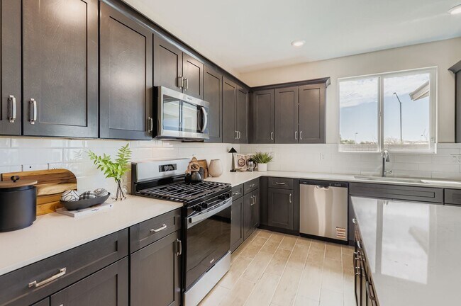 26751 N 167th Ave, Surprise, AZ 85387 - photo 7