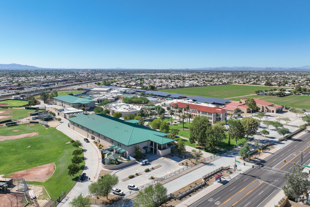 Peoria Flex Academy provides am alternative environment while creating life-long learners.