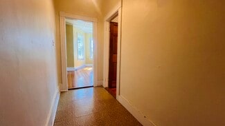 61 Almy St Unit 2, Newport, RI 02840
