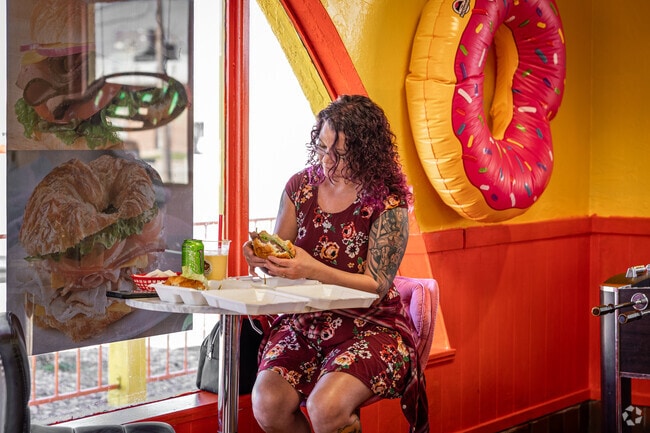 Crispy Donuts serves both breakfast and lunch items near South Central.