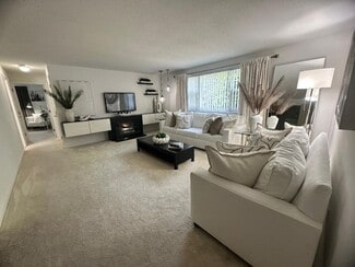21 Harley Dr, Worcester, MA 01606