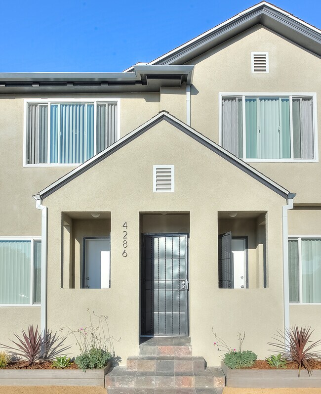 4286 S Hobart Blvd, Los Angeles, CA 90062