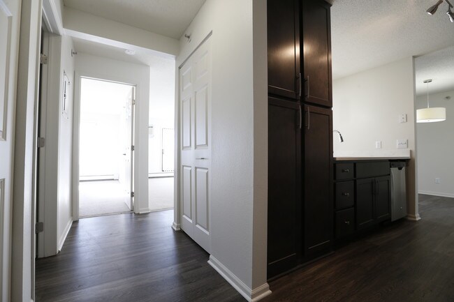 The Woodlands of Minnetonka Apartments, Minnetonka, MN 55305 - photo 6