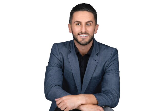 Agent Photo