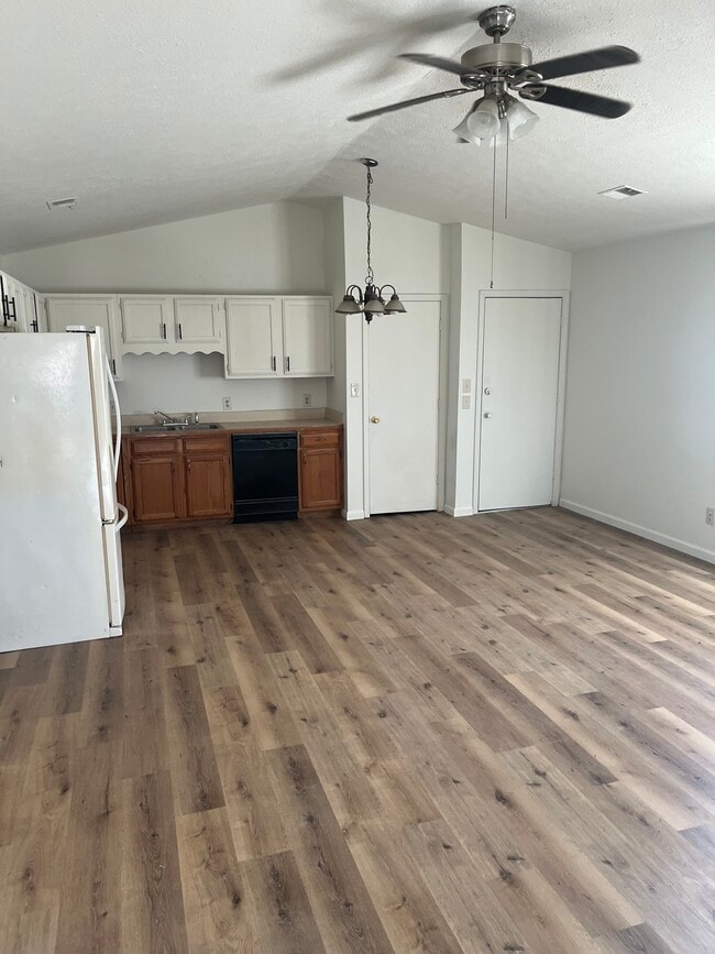 5120 Virginia Dr unit 5120 Virginia Dr, Newburgh, IN 47630 - photo 7