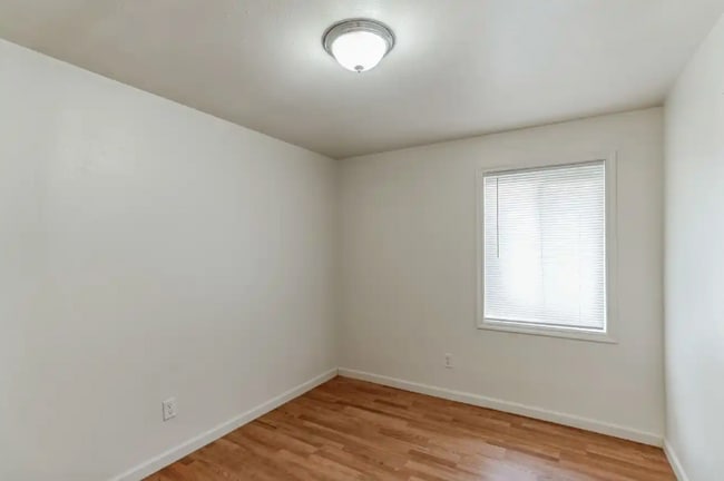 591 W Sherman St unit 6, Lebanon, OR 97355 - photo 6