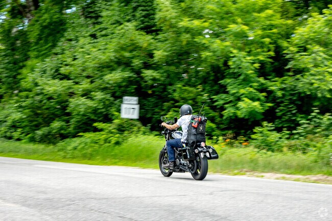 Hop on your bike and cruise around Salmon Falls.