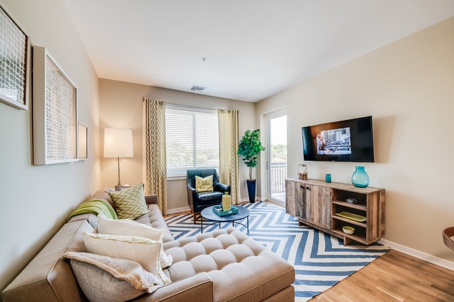 Twenty50, Fort Lee, NJ 07024 - photo 2