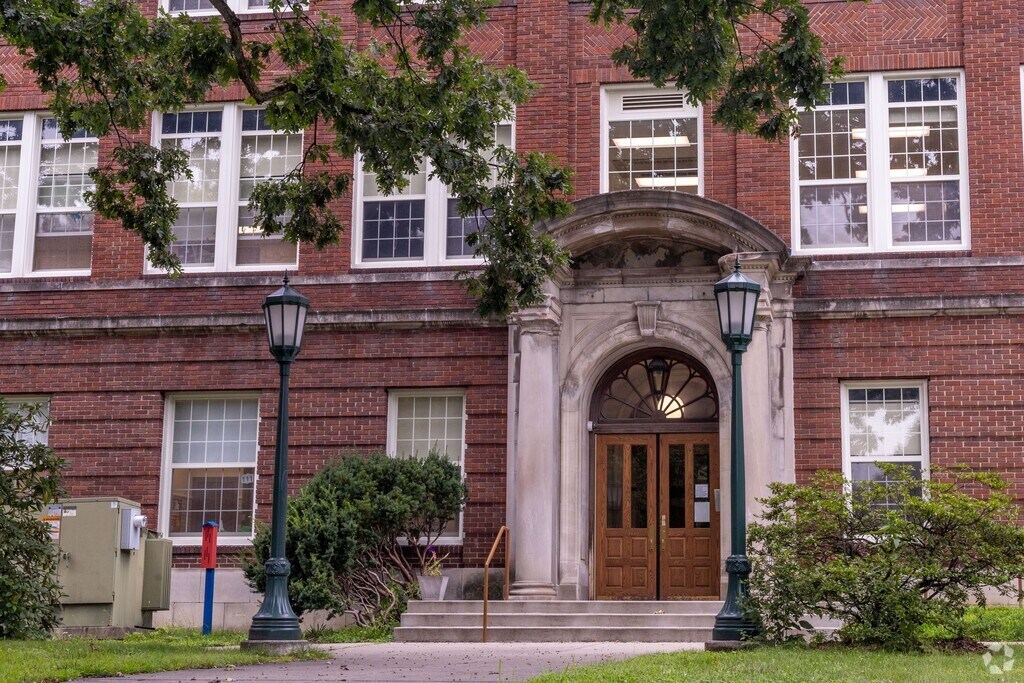 A wide shot for Davey Elementary School.