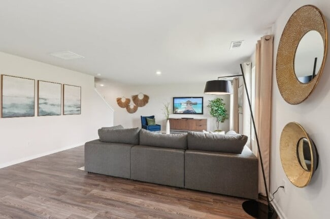 401 Clayton Scott St, Warner Robins, GA 31088 - photo 3