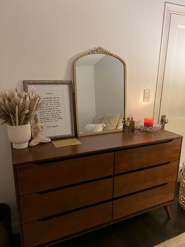 5011 N Lawndale Ave unit 2, Chicago, IL 60625 - photo 3