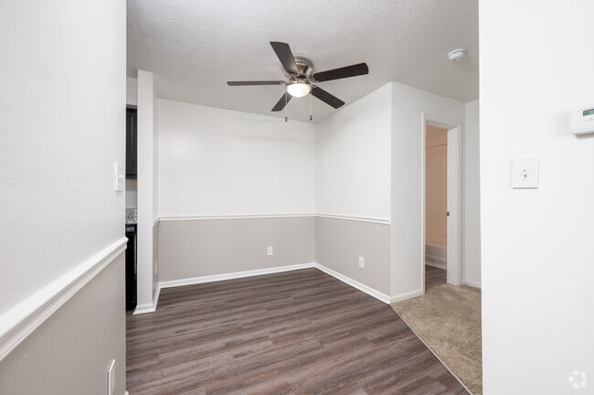 1BR, 1BA - 650SF - Dining Room