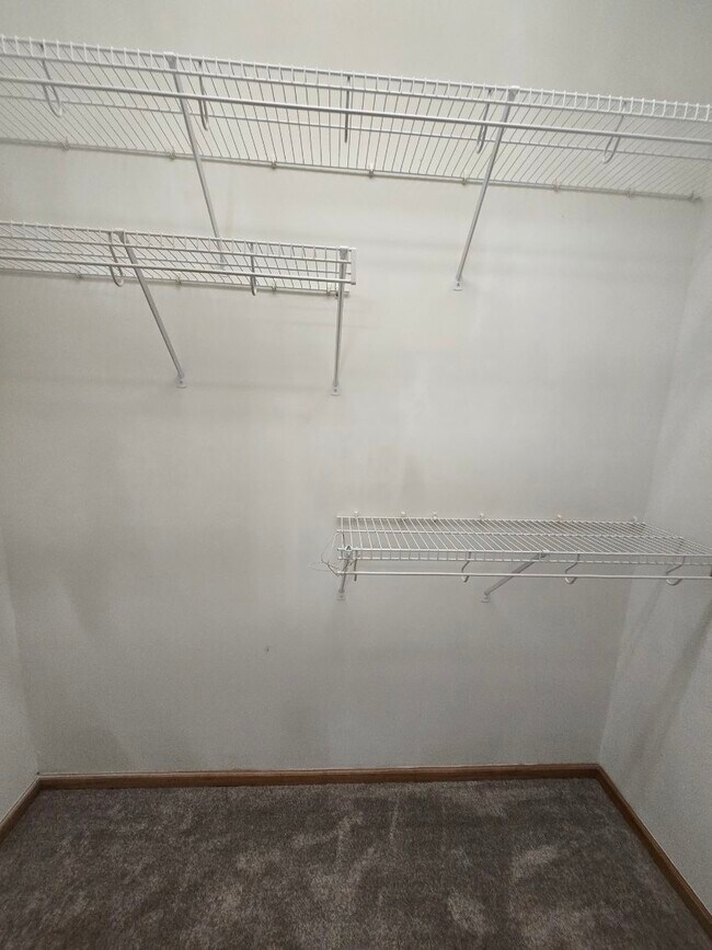 950 67th St unit 412, West Des Moines, IA 50266 - photo 6