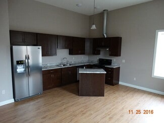 211 E 2nd St Unit 206, Ottumwa, IA 52501