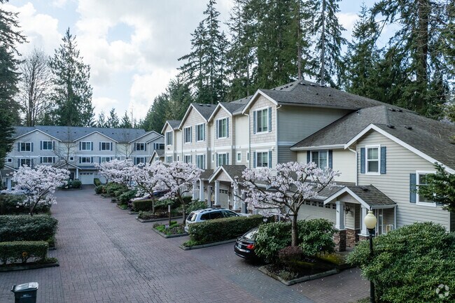 Multi-story townhouses are a common sight throughout the Scriber Lake neighborhood.