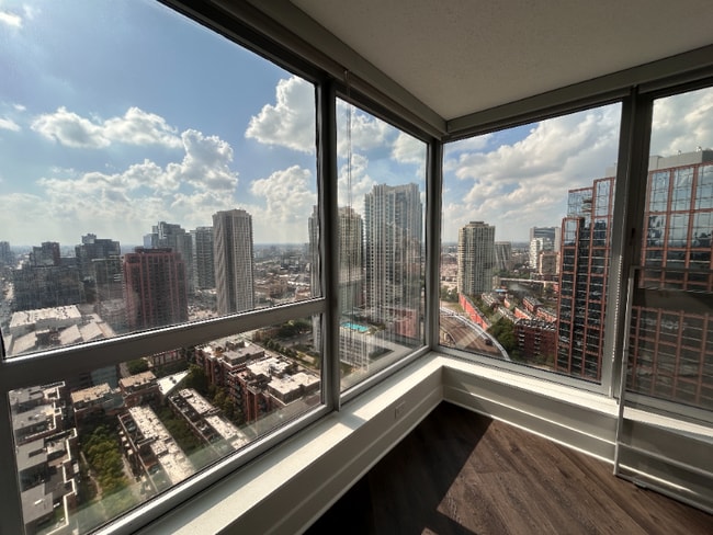 309 N Canal St, Chicago, IL 60606 - photo 4