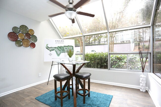 1BR, 1BA - 706 SF