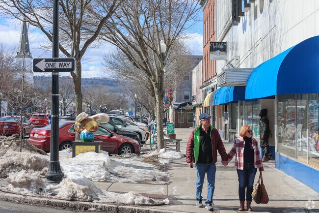 The Main Street Historic District forms the civic heart of Greenfield, featuring a variety of shops, galleries, and restaurants that define the city's essence.