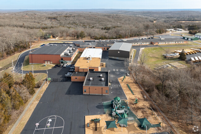 Athena Elementary School in De Soto, MO aligns with Missouri state standards.