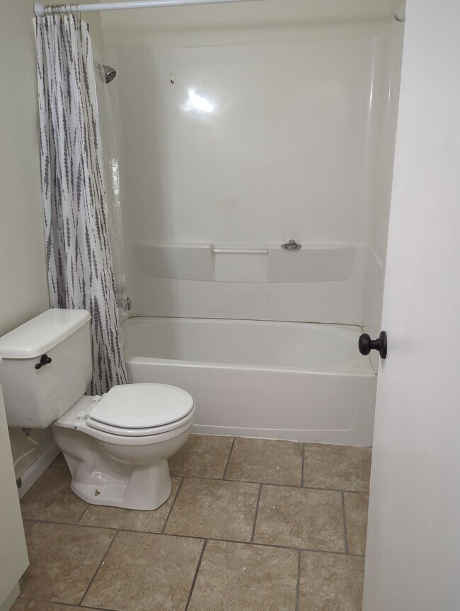 2275 N Cable Rd unit 56, Lima, OH 45807 - photo 7