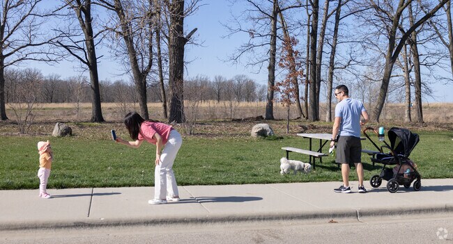 On the southern side of Lake Forest, Fort Sheridan Forest Preserve is a gem of the village.