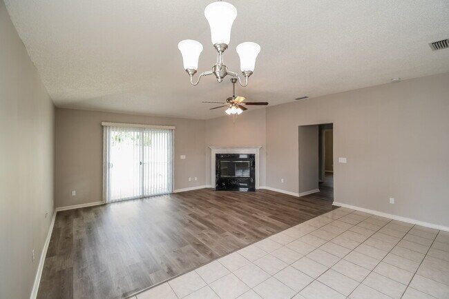 12825 Jordan Blair Ct, Jacksonville, FL 32225 - photo 5