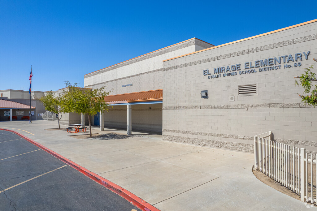 The school building proudly displaying its name in El Mirage.
