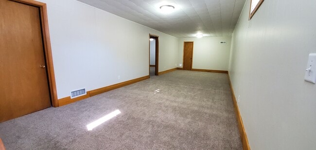 2512 N 4th St, Bismarck, ND 58503 - photo 7