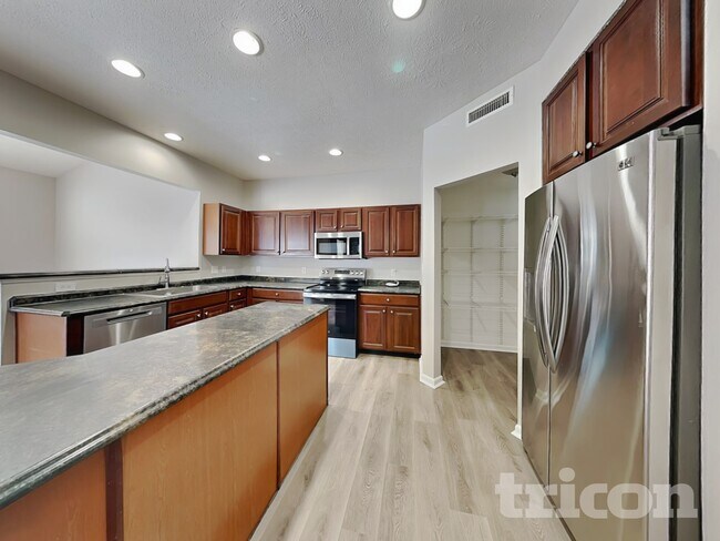 3234 Hurst St, Whiteland, IN 46184 - photo 6