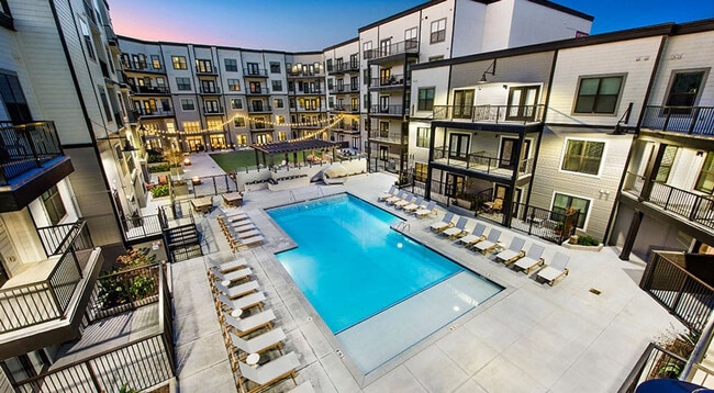 455 Legends Place unit ID1328015P, Atlanta, GA 30339 - photo 4