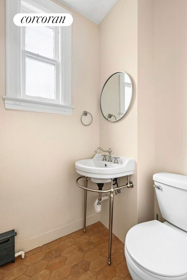 338 Clermont Ave, New York, NY 11205 - photo 5