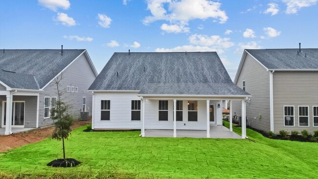 462 Amaryllis Ln, Woodruff, SC 29388 - photo 5