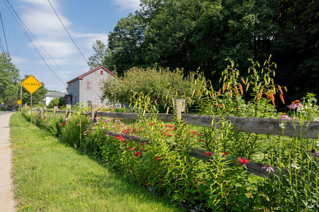 There are many beautiful parts of Huntington and residents are proud to add to the beauty.