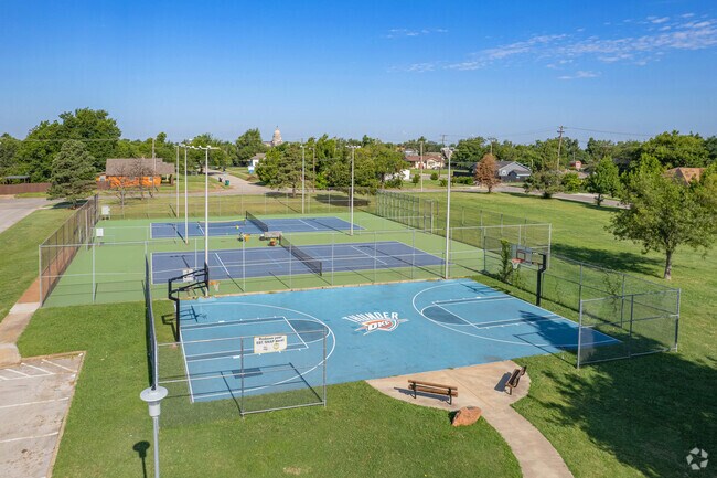 Play a game of basketball or tennis at Pitts Park.