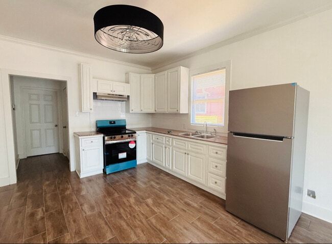 617 S Solomon St unit 617 South Solomon St, New Orleans, LA 70119 - photo 4