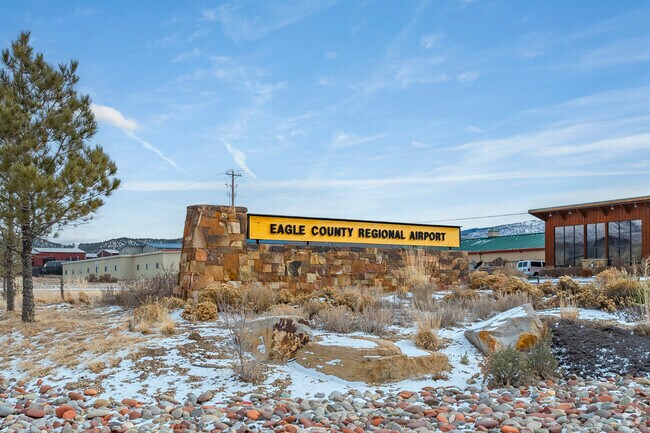 Eagle County Regional Airport in Gypsum, Colorado, provides a convenient gateway to the Rockies, offering direct flights to major cities. Just minutes from world-class ski resorts, this airport makes travel easy for adventurers looking to explore Colorado’s stunning mountain landscapes.