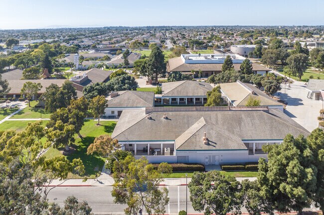 Oxnard College offers programs from automotive to dental hygiene.