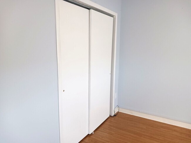 1701 Smith St unit 1701 Smith Unit 302, North Providence, RI 02911 - photo 6