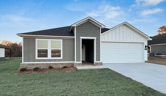 6420 Newark Dr, Bryant, AR 72002