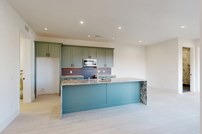 120 E. Liberty, Unit 302 Plan unit 38065998, Milford, MI 48381 - photo 2