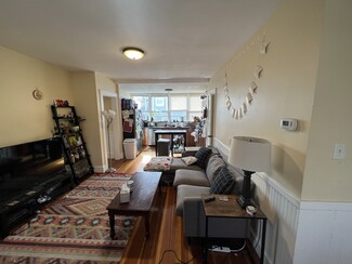 332 Beacon St Unit 3, Somerville, MA 02143