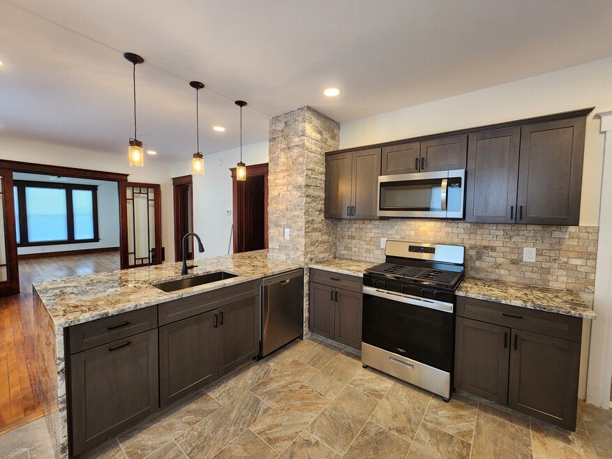 262 Tennyson Ave unit 64, Syracuse, NY 13204 - photo 1