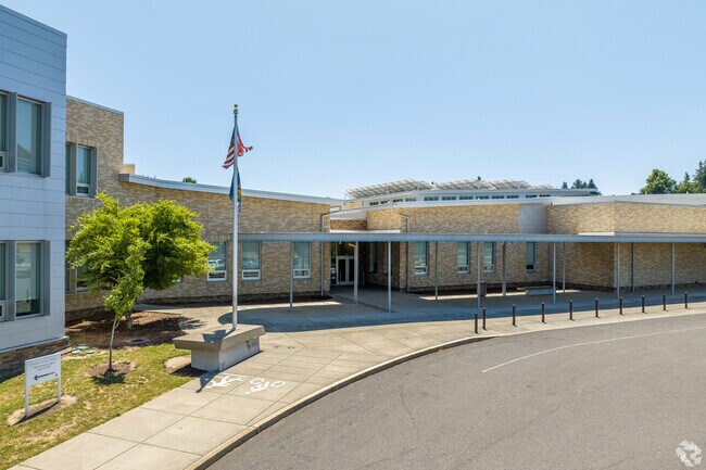 The Front of Parkrose Middle School in Parkrose, Portland OR.