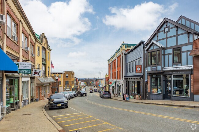 The area surrounding Boonton Avenue and Main Street is often referred to as the Boonton Art District.