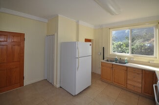 2260 Waiomao Rd, Honolulu, HI 96816
