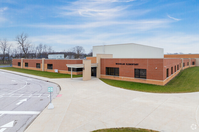 Woodlan Elementary School receives an overall Niche grade of B+.