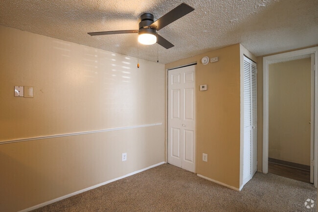 Hearth Hollow, Derby, KS 67037 - photo 3