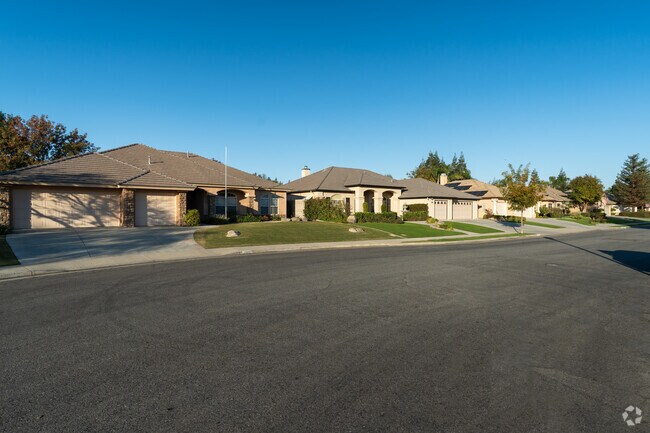 Brimhall Estates is well known for its wide lots and contemporary architecture.