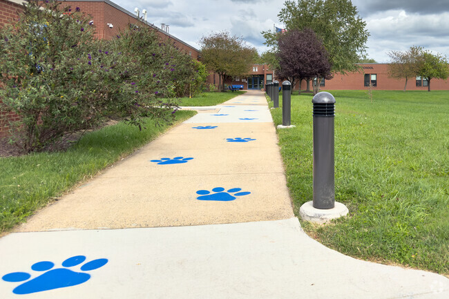 Mountain View Elementary School fosters a safe learning environment for all of its students.